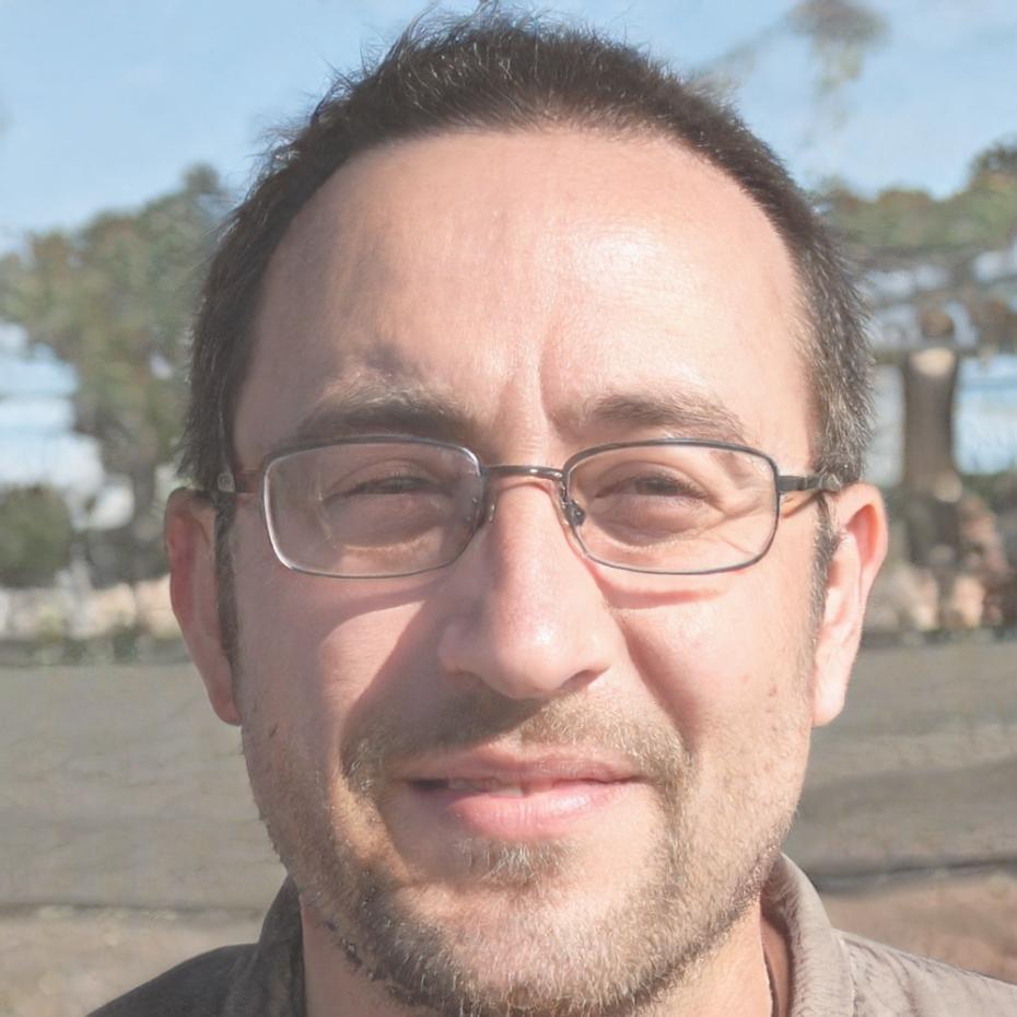 Portraitfoto von Timo Bachmeier